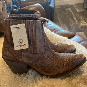 Ariat Ladies Scarlet Naturally Distressed Brown Bootie 10036058